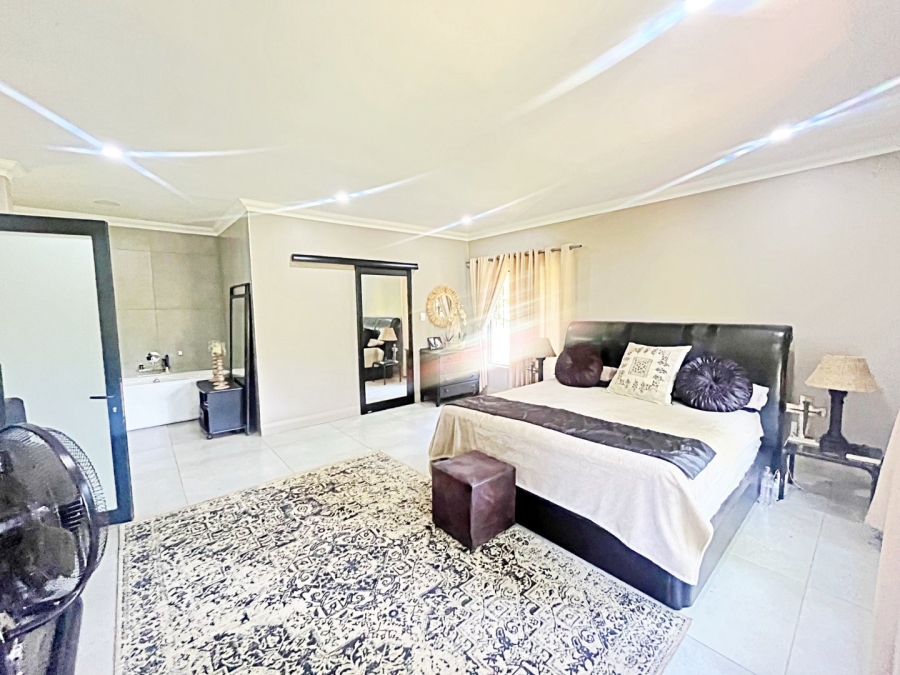 Commercial Property for Sale in Broederstroom North West